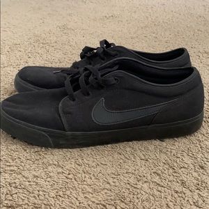 Nike Toki sneaker size 12